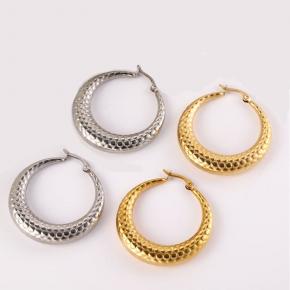 18K Gold Snakeskin Moon Shape Stainless Steel Hollow Earrings